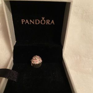 pandora cupcake charm